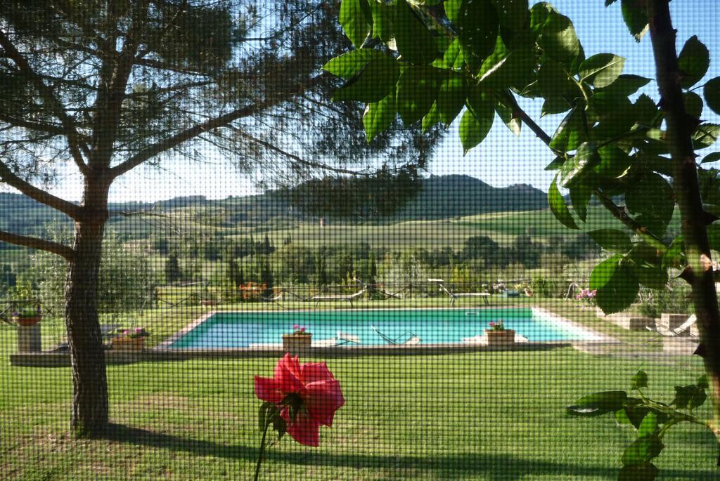 Agriturismo Santa Maria 皮恩扎 外观 照片